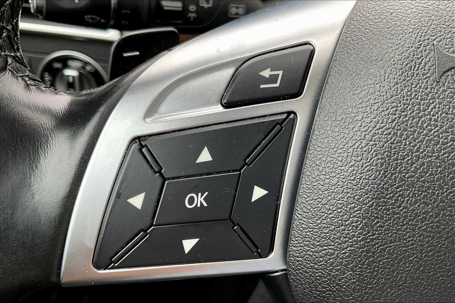 2016 Mercedes Benz GL 450 photo 20
