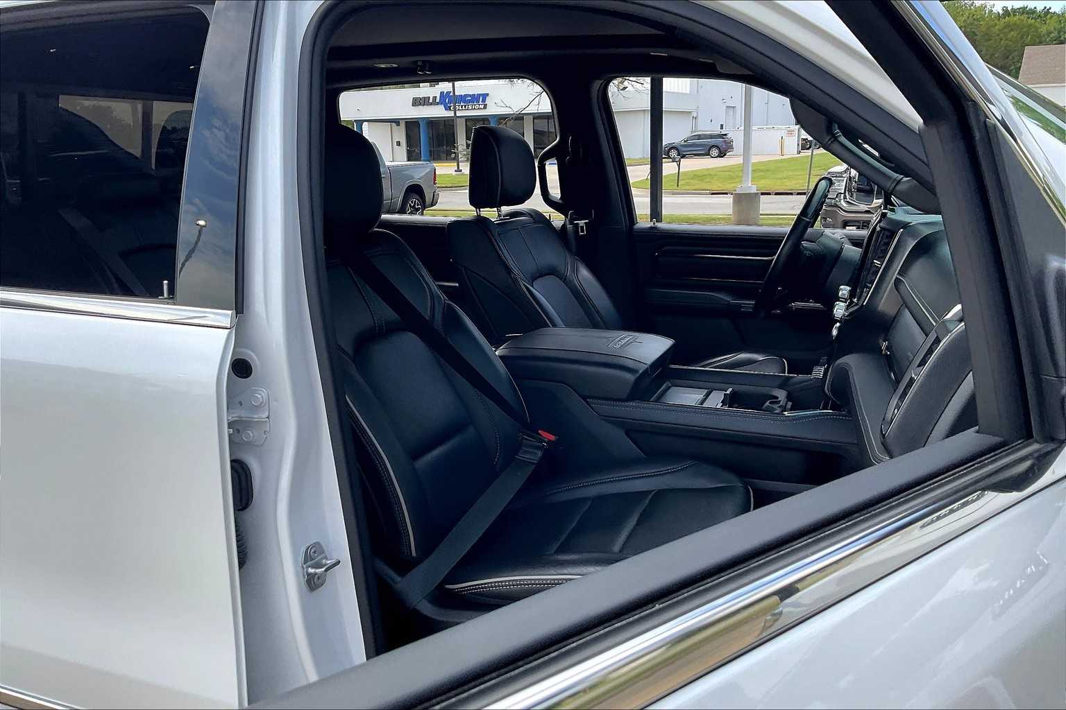 2022 Ram 1500 Limited photo 8