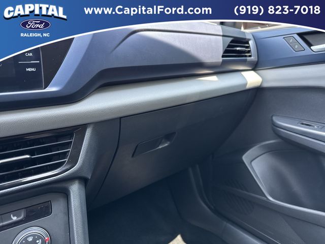 2022 Volkswagen Taos SE photo 24