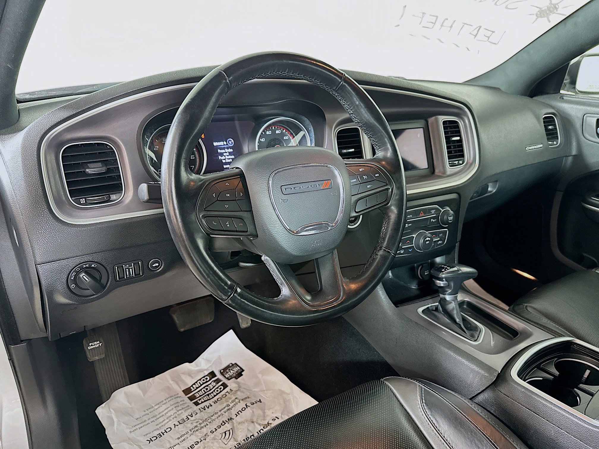 2022 Dodge Charger SXT photo 7