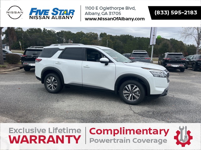 2025 Nissan Pathfinder SL's photo