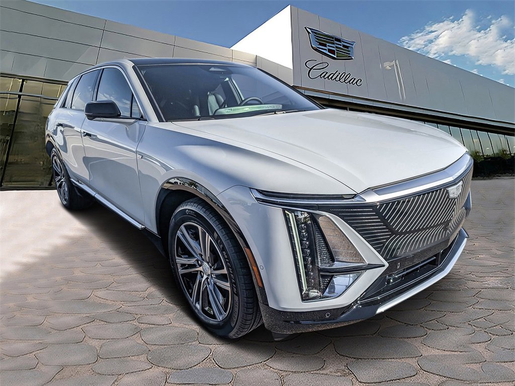 2026 Cadillac Lyriq Luxury photo 7