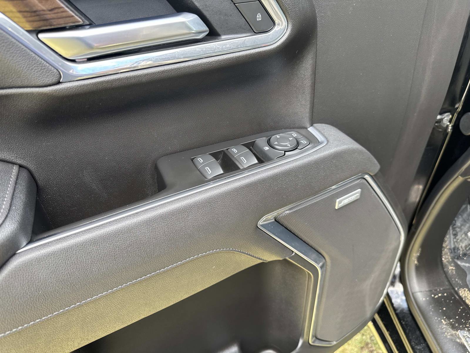 2025 Chevrolet Silverado 1500 LT Trail Boss photo 12