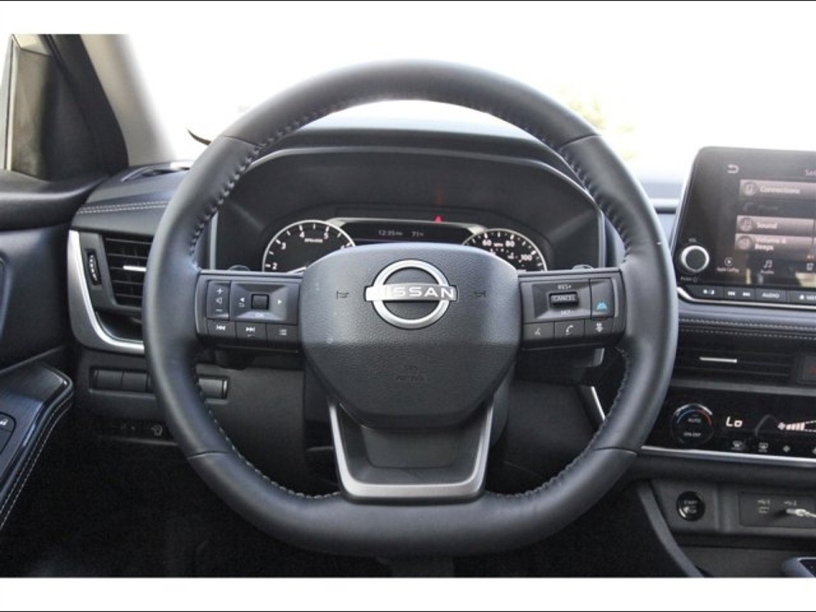 2025 Nissan Rogue SV Silver at Robbins Nissan