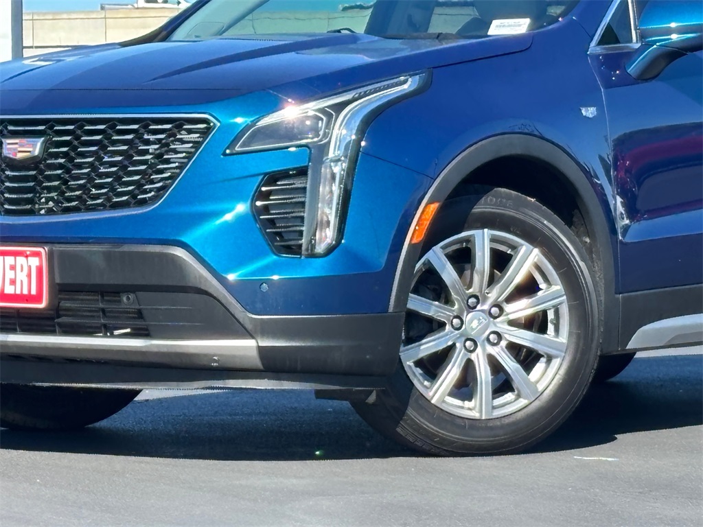 2019 Cadillac XT4 Premium Luxury photo 2