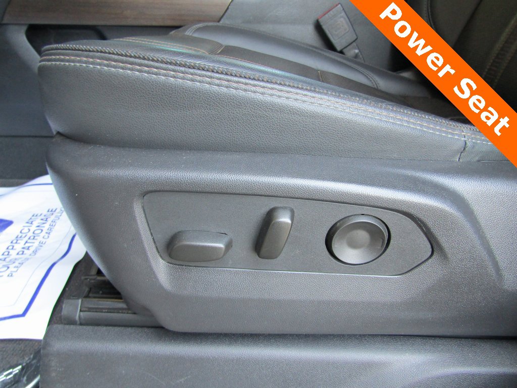 2025 Chevrolet Silverado 3500HD High Country photo 8