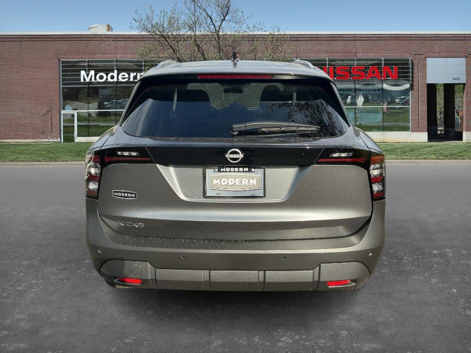 2026 Nissan Kicks SV photo 3