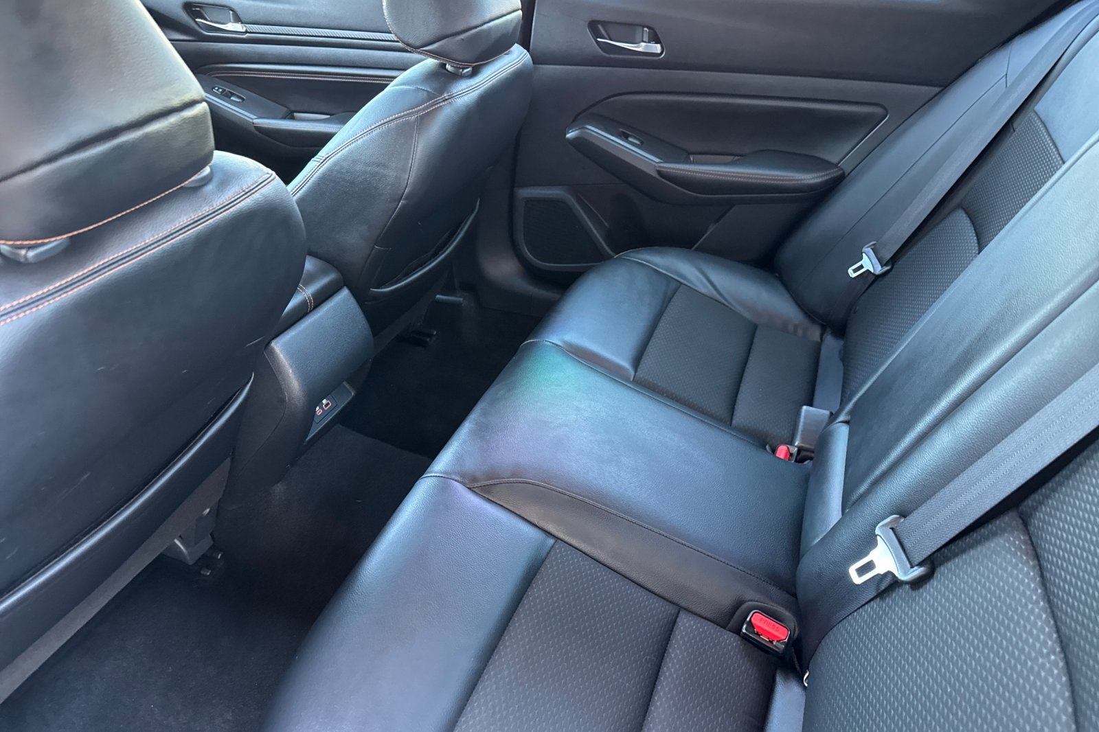 2019 Nissan Altima 2.5 SR photo 11