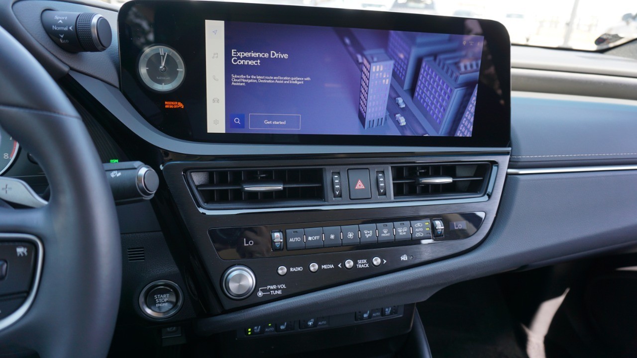 2023 Lexus ES 350 photo 15