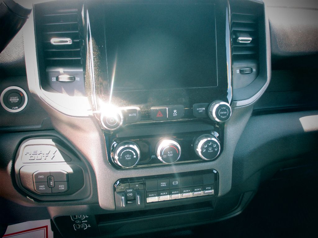 2026 Ram 3500 Tradesman photo 8