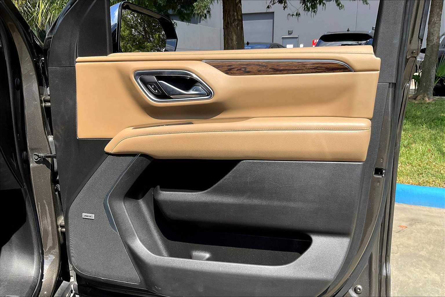 2021 Chevrolet Tahoe Premier photo 20