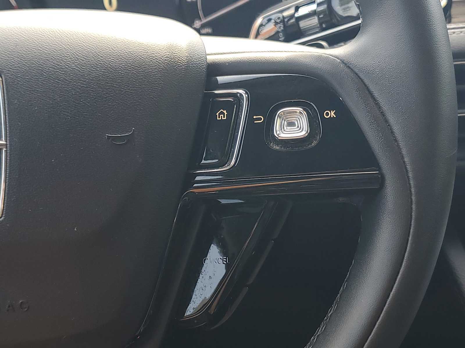 2022 Lincoln Corsair Standard photo 25
