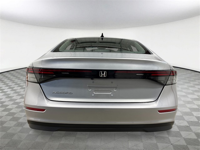 2025 Honda Accord SE photo 4