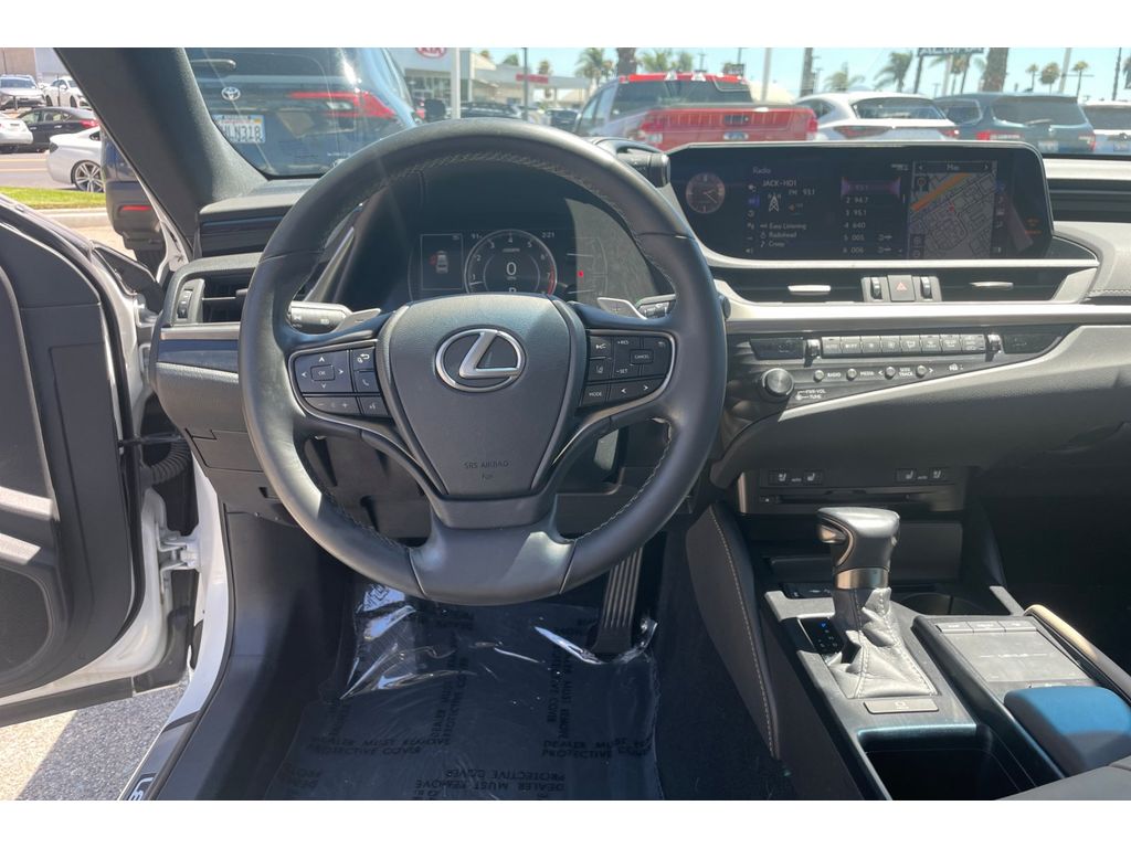 2020 Lexus ES 350 Base photo 14