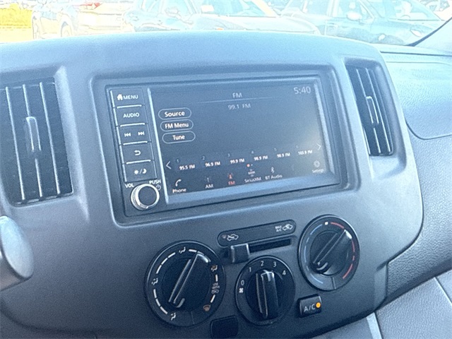 2021 Nissan NV200 S photo 16