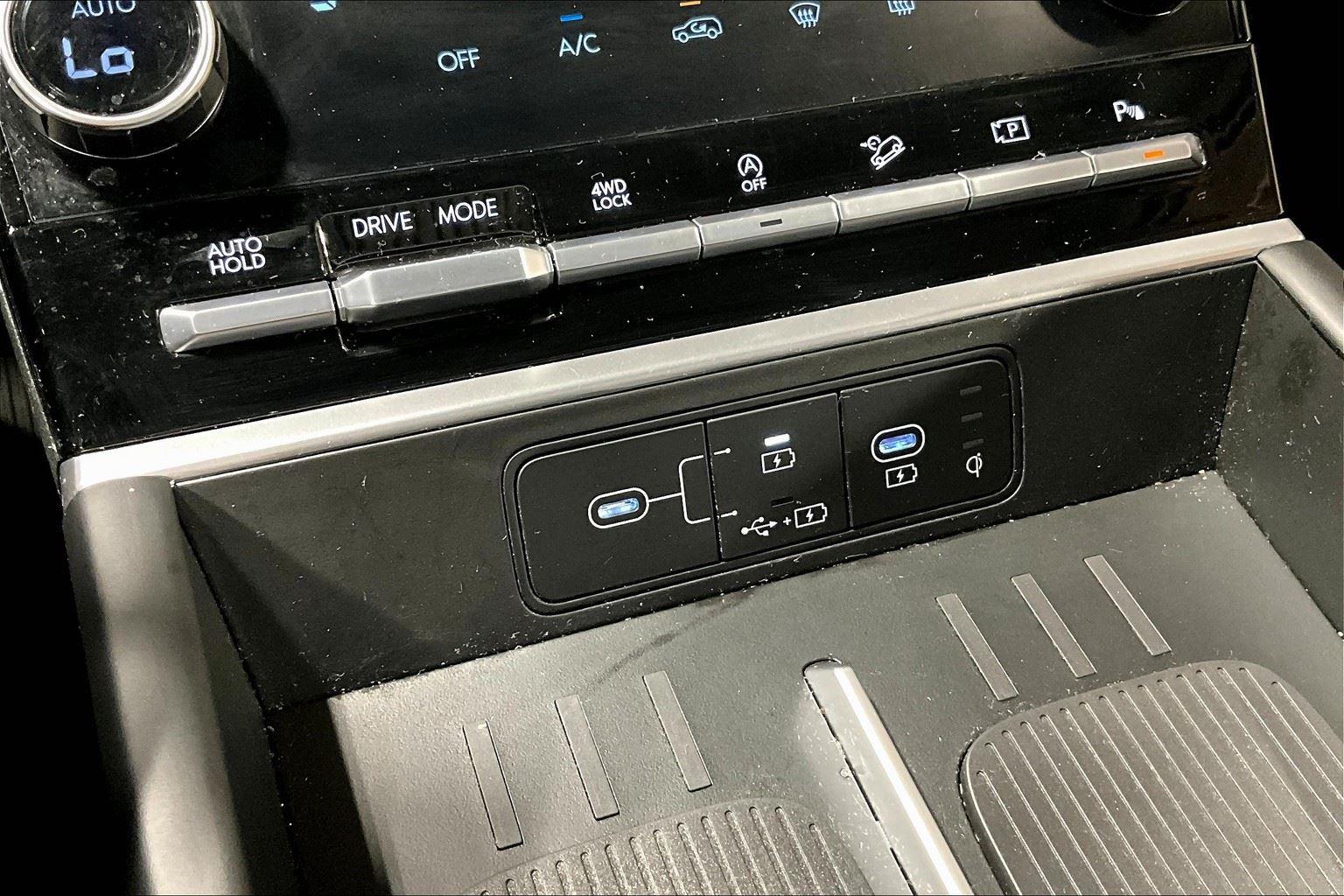 2025 Hyundai Santa Fe SEL photo 30