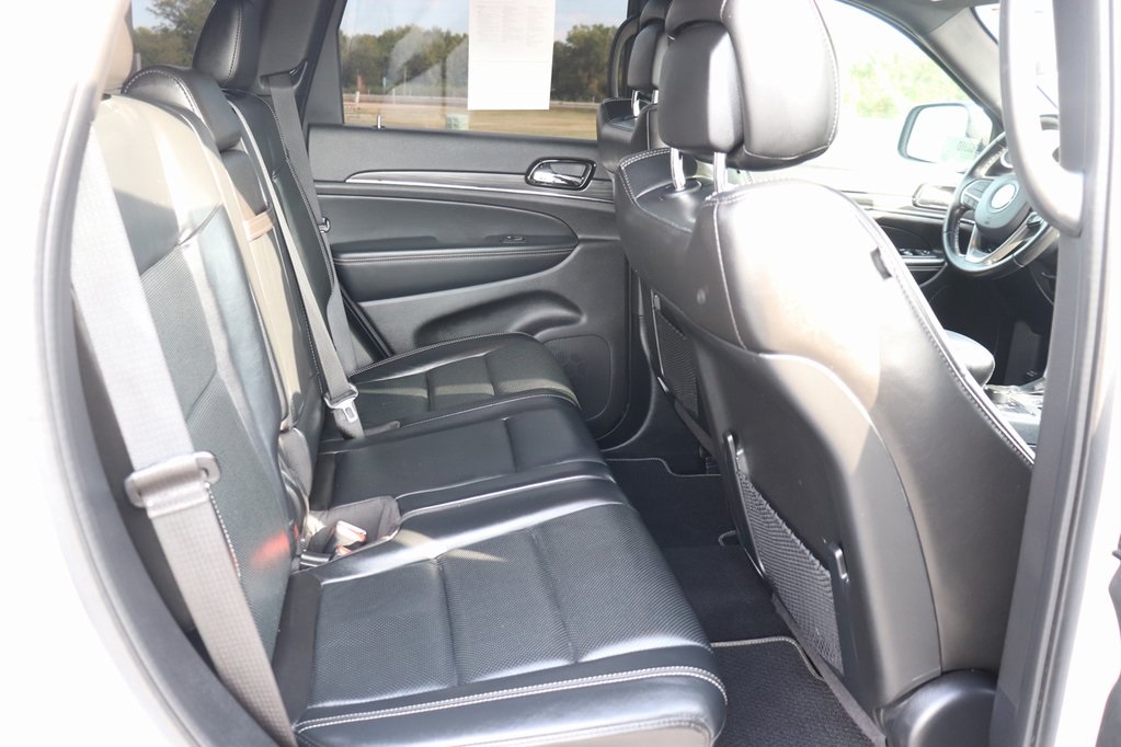 2021 Jeep Grand Cherokee Anniversary Edition photo 16