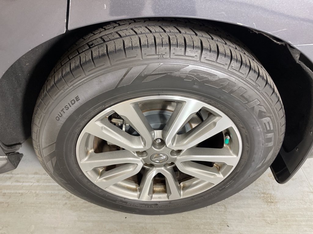 2014 Nissan Pathfinder SL photo 10