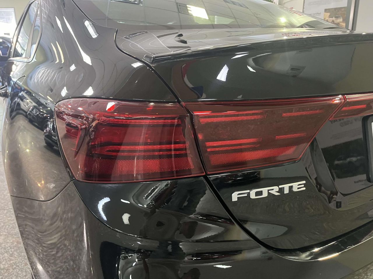 2023 Kia Forte GT-Line photo 12