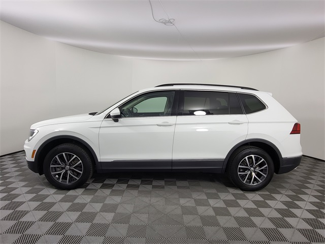 2020 Volkswagen Tiguan SE photo 2