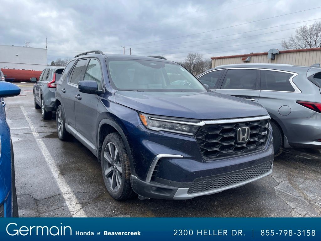 2023 Honda Pilot Touring's photo
