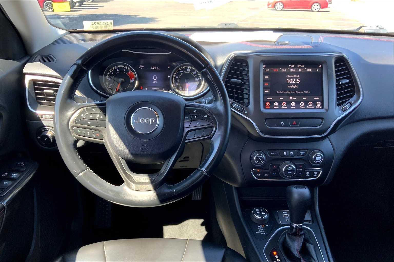2019 Jeep Cherokee Trailhawk photo 5