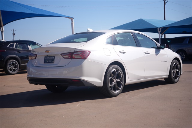 2022 Chevrolet Malibu 1LT photo 3