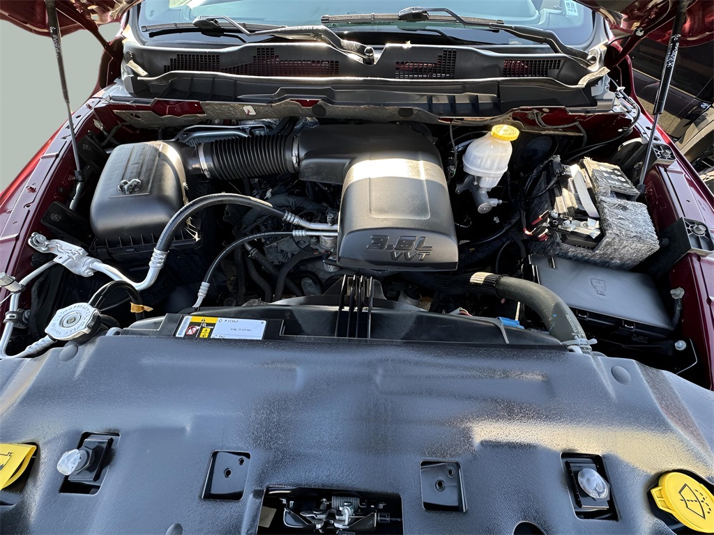 2019 Ram 1500 Classic Warlock photo 24