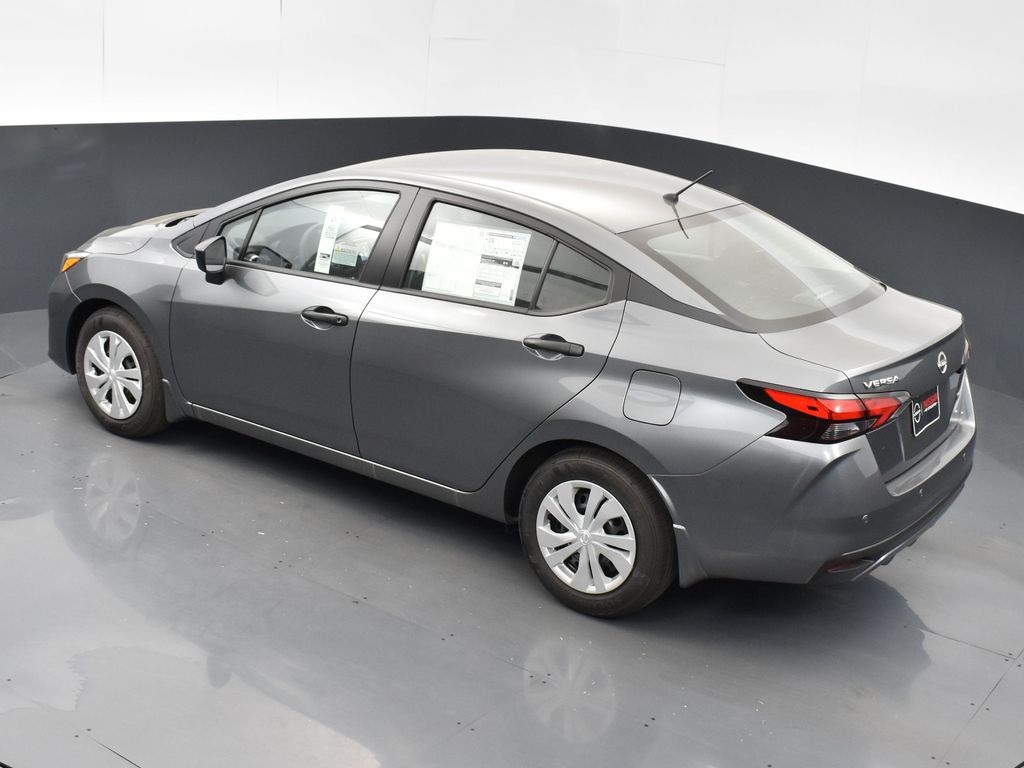 2025 Nissan Versa 1.6 S photo 41