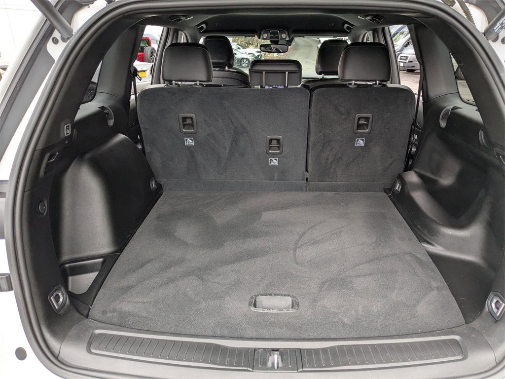 2023 Jeep Grand Cherokee Altitude photo 3