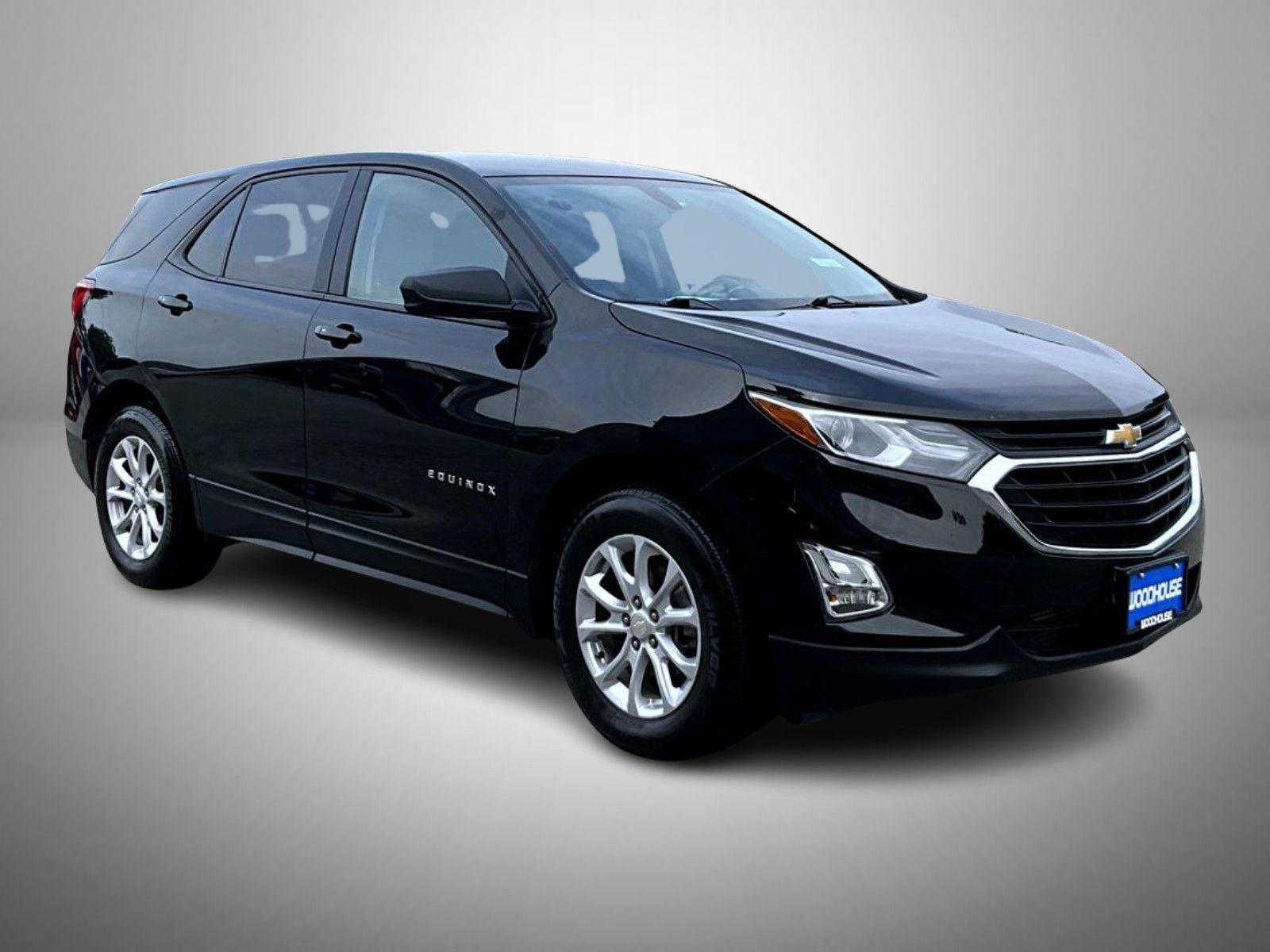 2019 Chevrolet Equinox LS photo 3