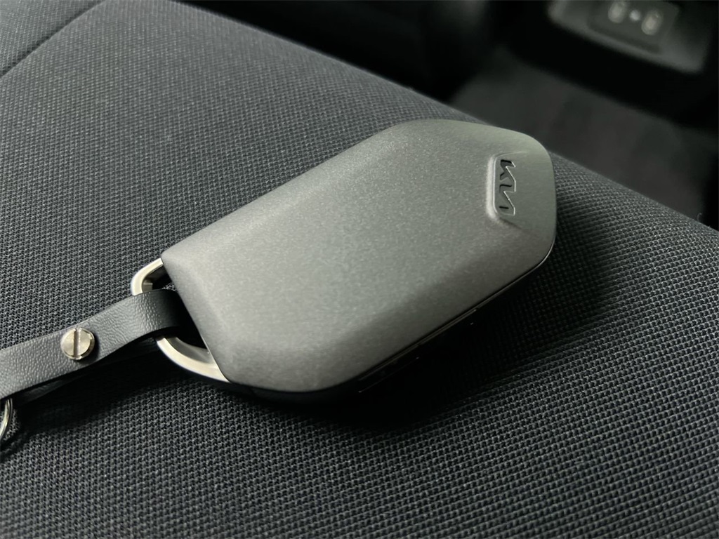 2025 Kia K5 LXS photo 32