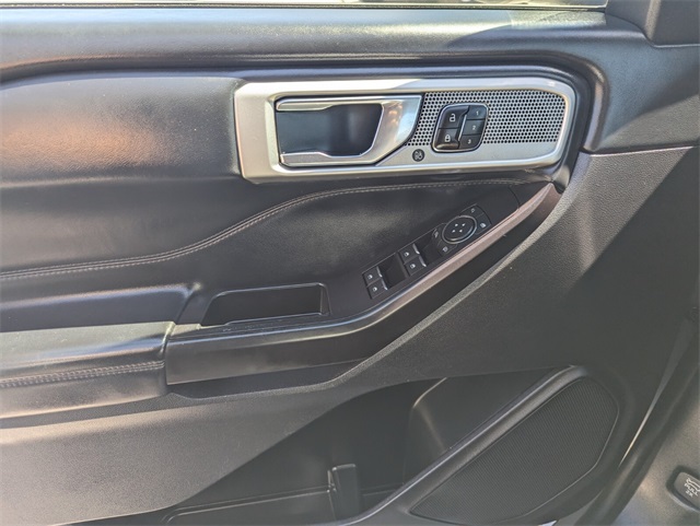 2020 Ford Explorer Platinum photo 27