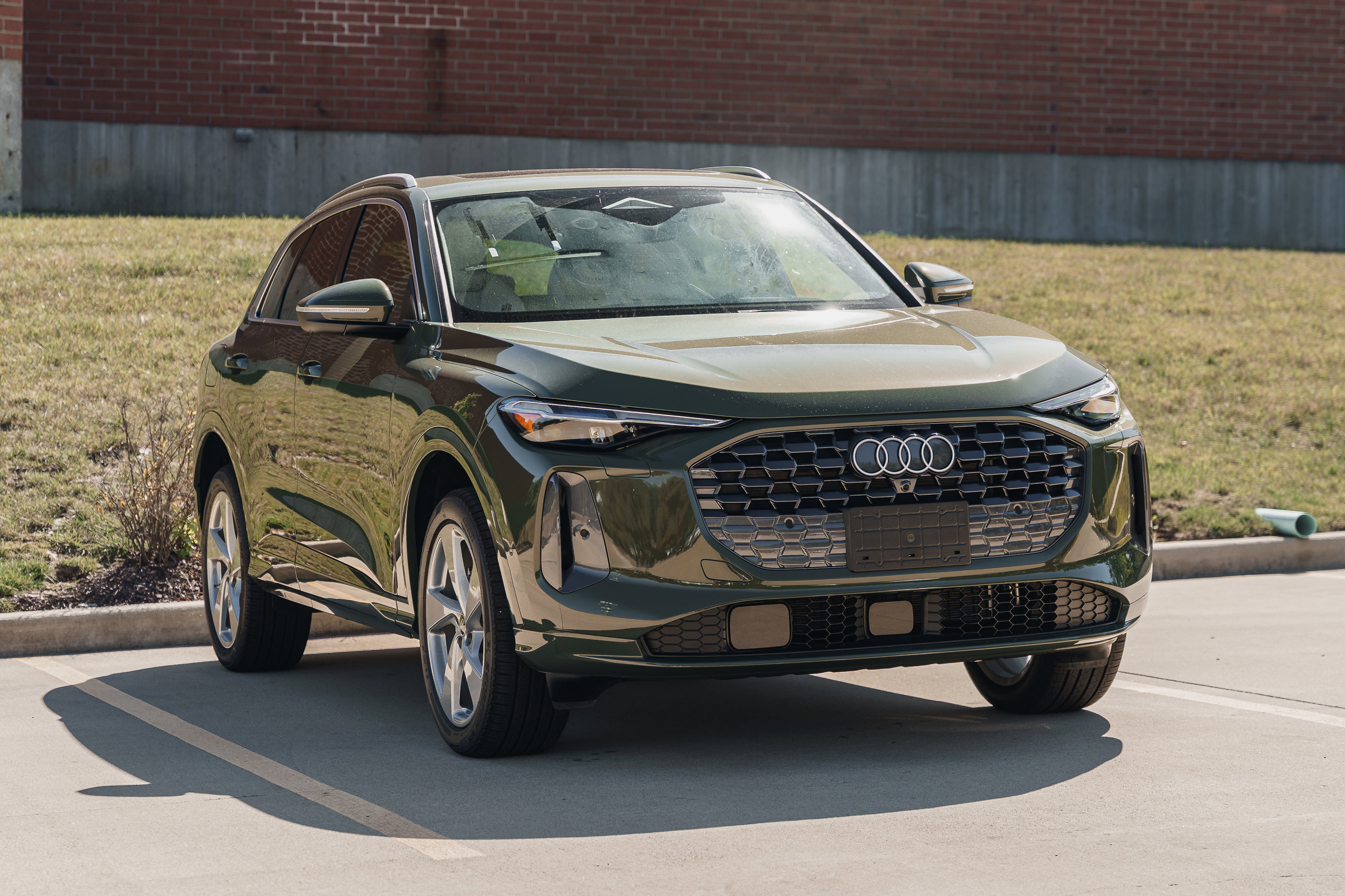 2025 Audi Q5 Premium Plus photo 2