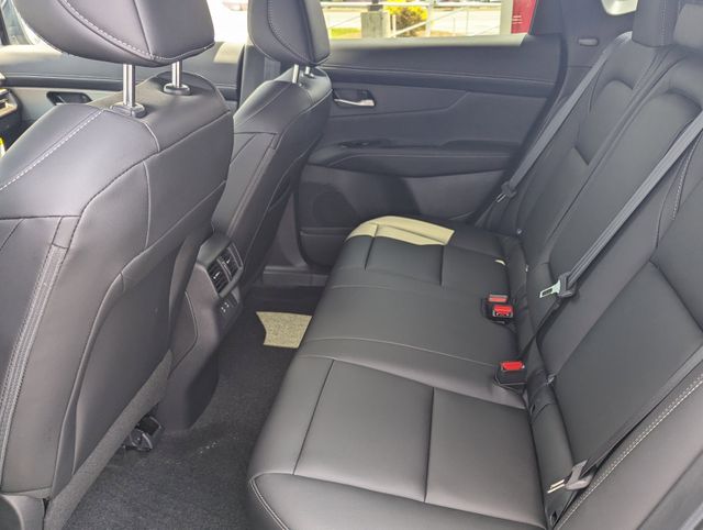 2025 Nissan Murano SL photo 12