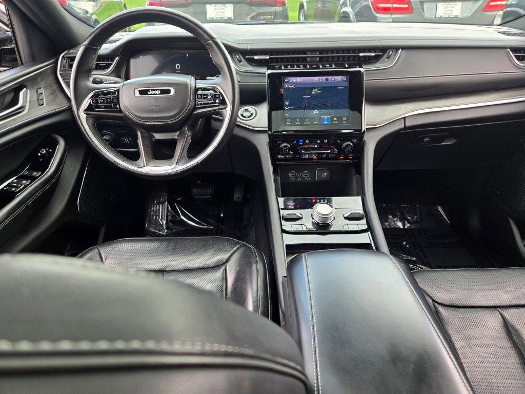 2022 Jeep Grand Cherokee Overland photo 8