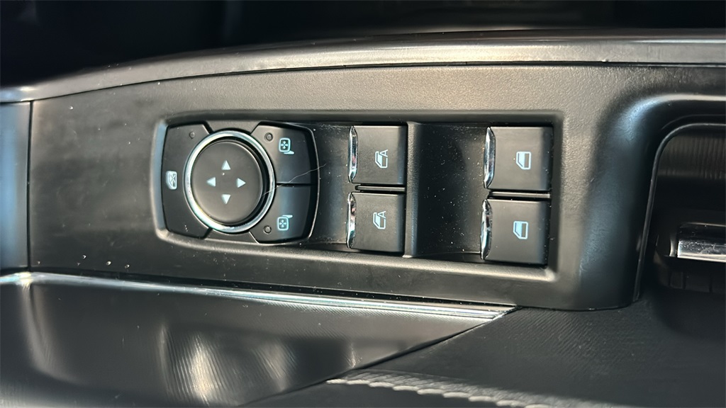 Certified Used 2024 Gray Ford XLT image 21