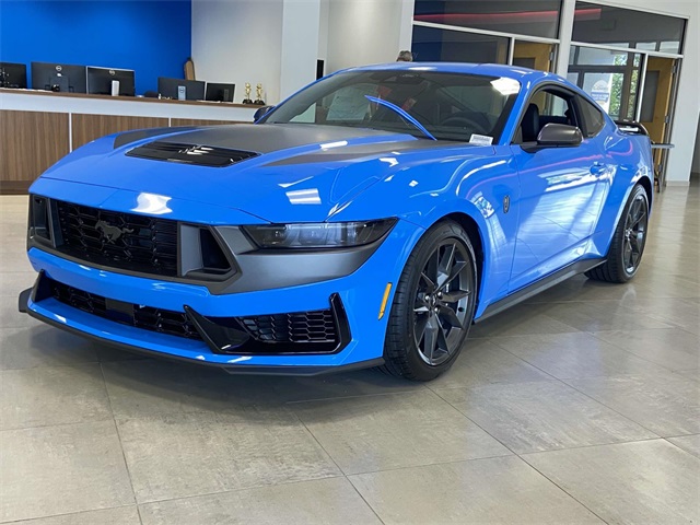 2025 Ford Mustang Dark Horse photo 5