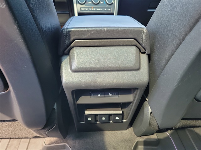 2019 Land Rover Discovery Sport HSE photo 12