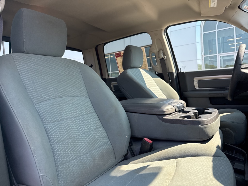 2019 Ram 1500 Classic SLT photo 23
