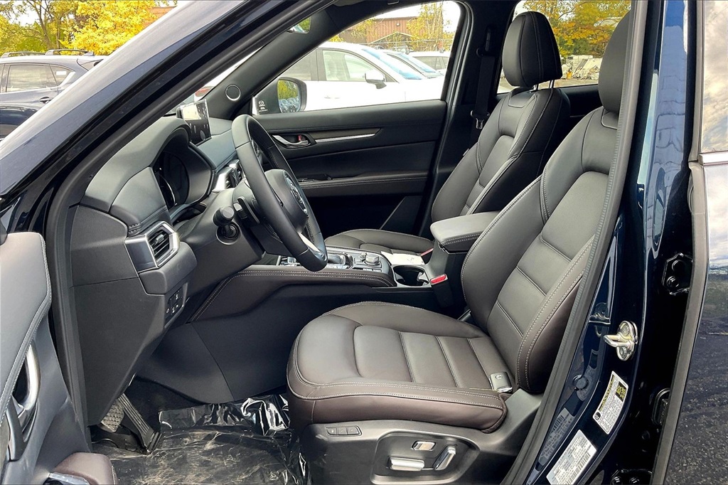 2025 MAZDA CX-5 - Image 8