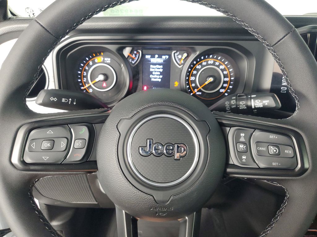 2025 Jeep Wrangler Willys photo 24