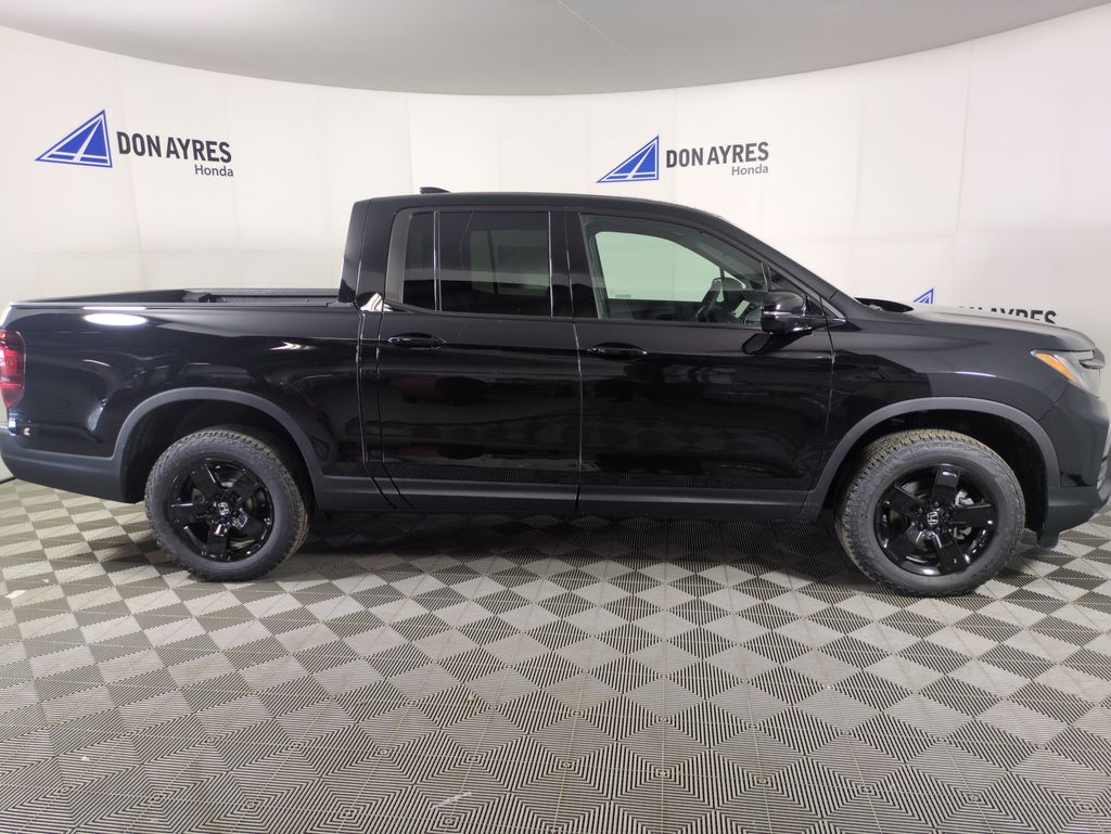 2026 Honda Ridgeline Black Edition photo 6