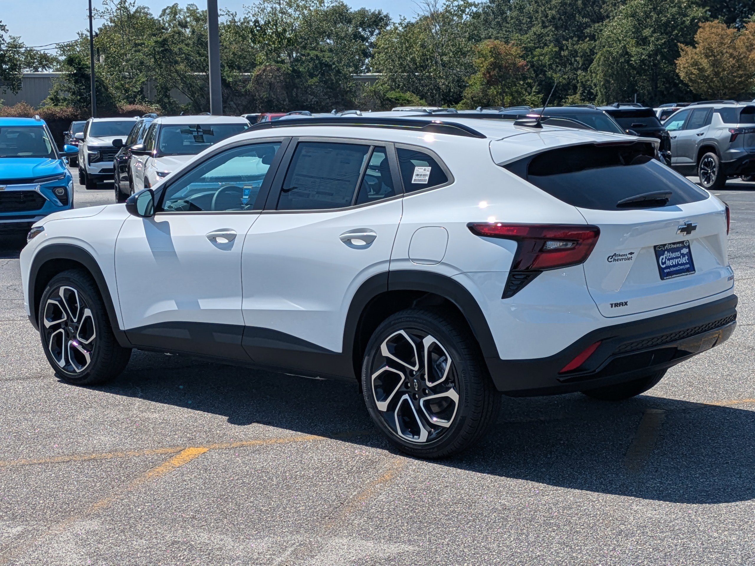 2025 Chevrolet Trax photo 6