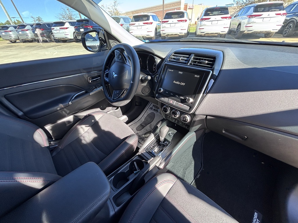 2024 Mitsubishi Outlander Sport ES LE SE photo 23