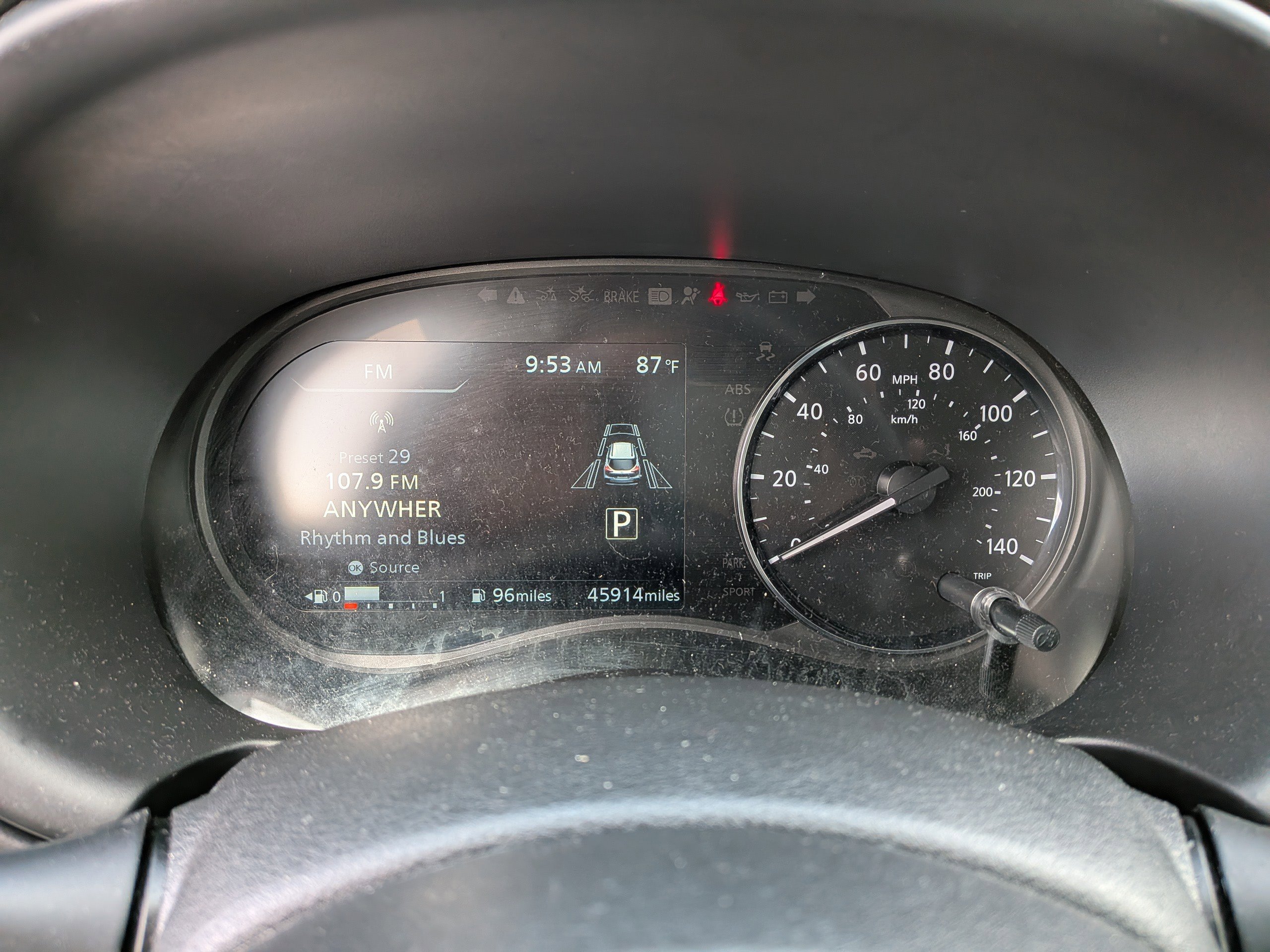 2023 Nissan Kicks SR photo 22