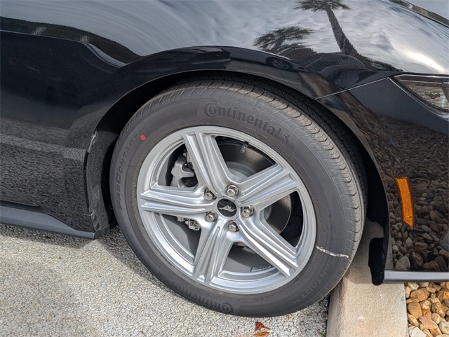 2026 Ford Mustang EcoBoost Premium photo 3