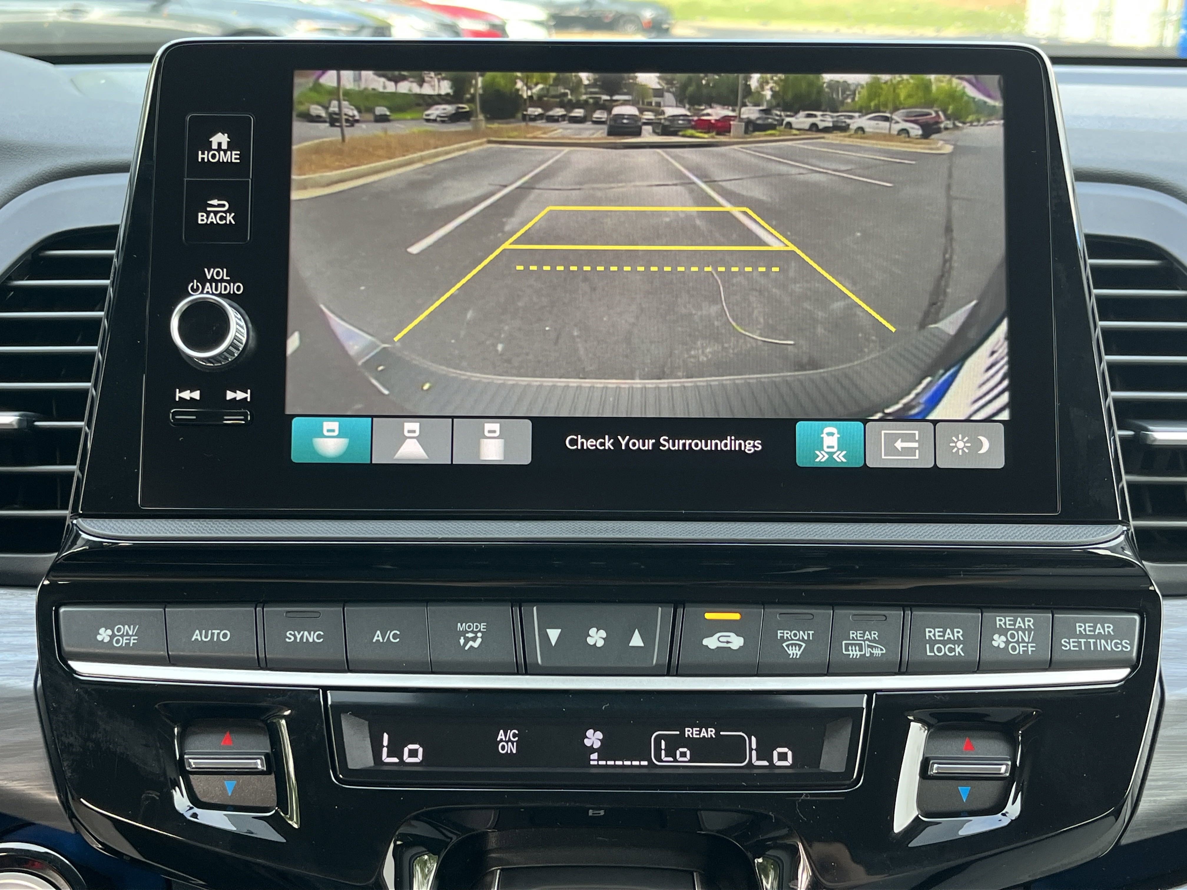 2026 Honda Odyssey Elite photo 3