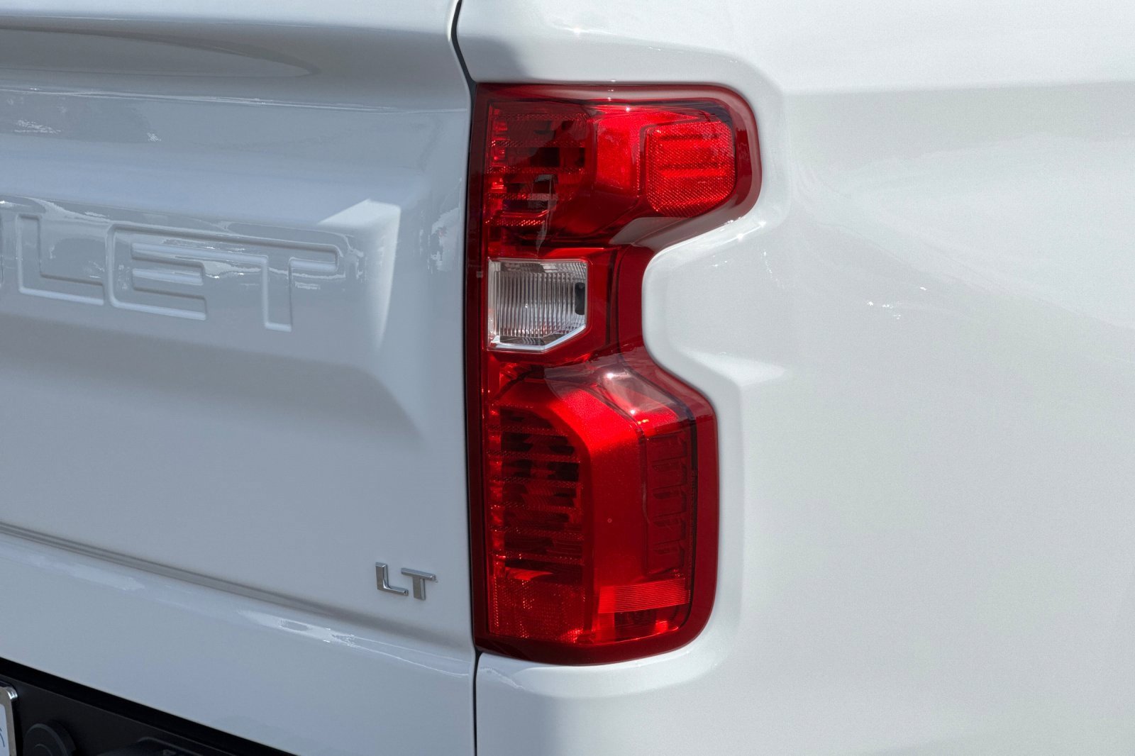 2025 Chevrolet Silverado 1500 LT photo 25