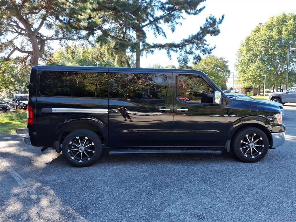 2014 Nissan NV3500 photo 2
